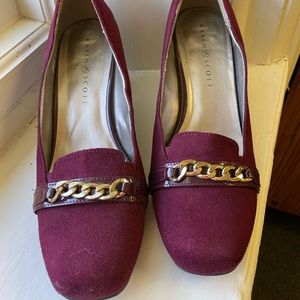 Karen Scott size 10. Worn only a couple times.